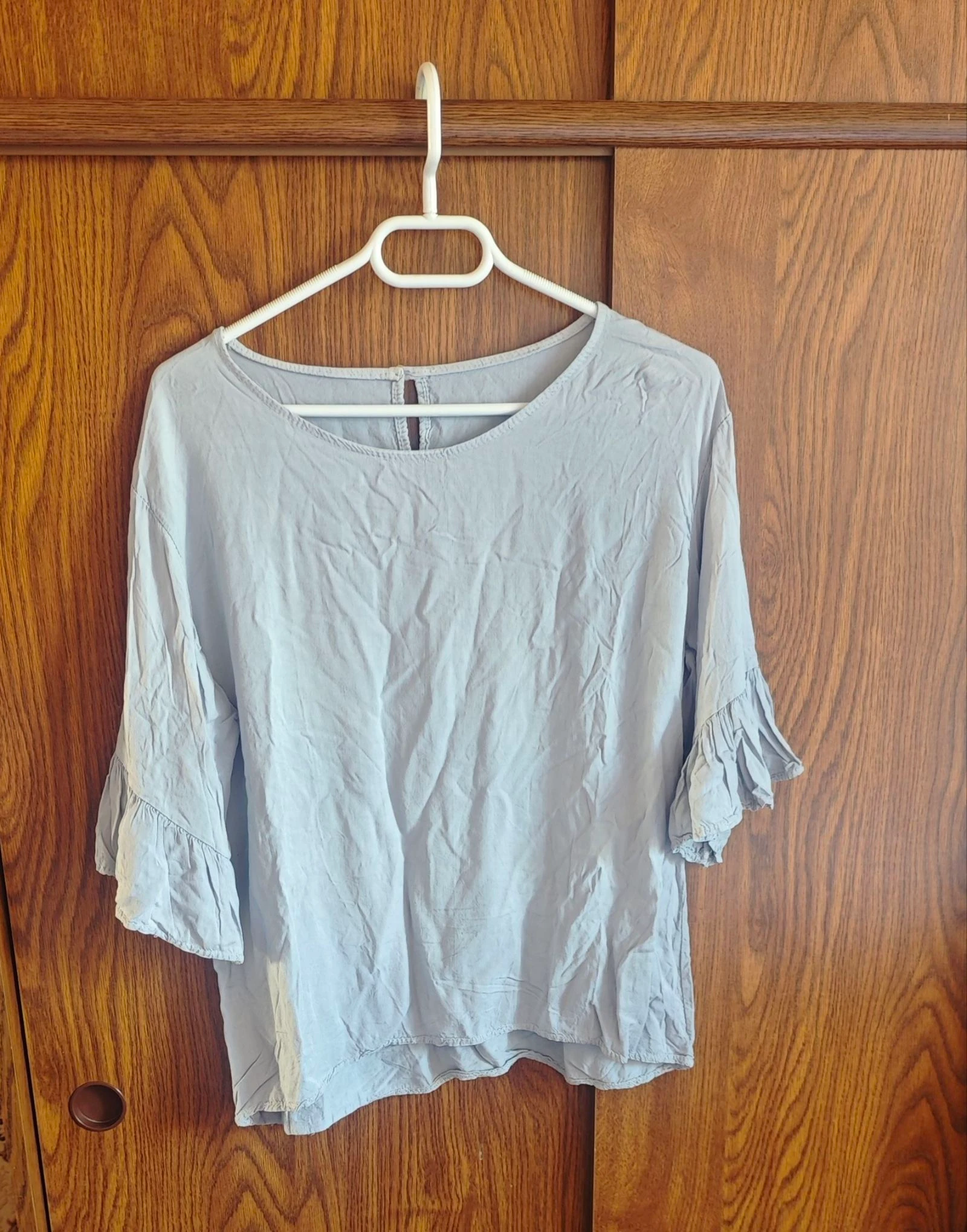 T shirt manche 3/4 gris/bleu taille 46/48 plus long derrière  – photo 2